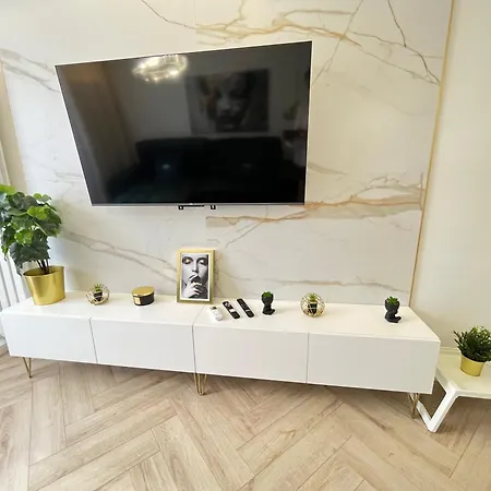 Apartament Pereca 2 Deluxe Separate Bedroom Ac By Perfect Apart Warszawa